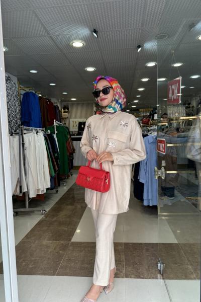 100359 PANTOLONLU TAKIM Bej