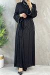 YAKASI TAŞLI GENİŞ KOL KESİM ELBİSE  Siyah