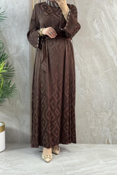 YAKASI TAŞLI GENİŞ KOL KESİM ELBİSE  Kahverengi