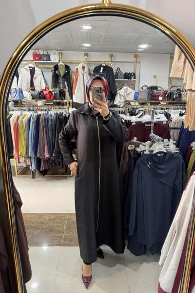 KAPİTONE GARNİLİ YANI ÇAKMALI MANTO Siyah