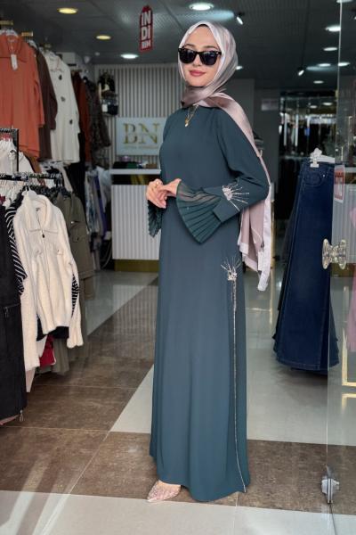 KOLU VE ETEĞİ PİLİSELİ ELBİSE Yeşil